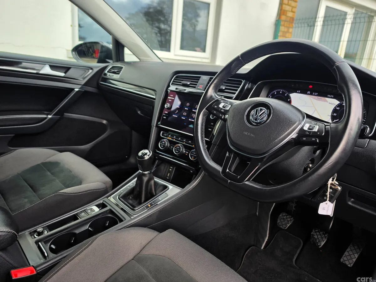 Volkswagen Golf Estate, Petrol, 2018, Grey