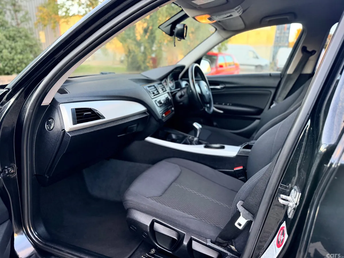 BMW 1-Series Hatchback, Diesel, 2012, Black