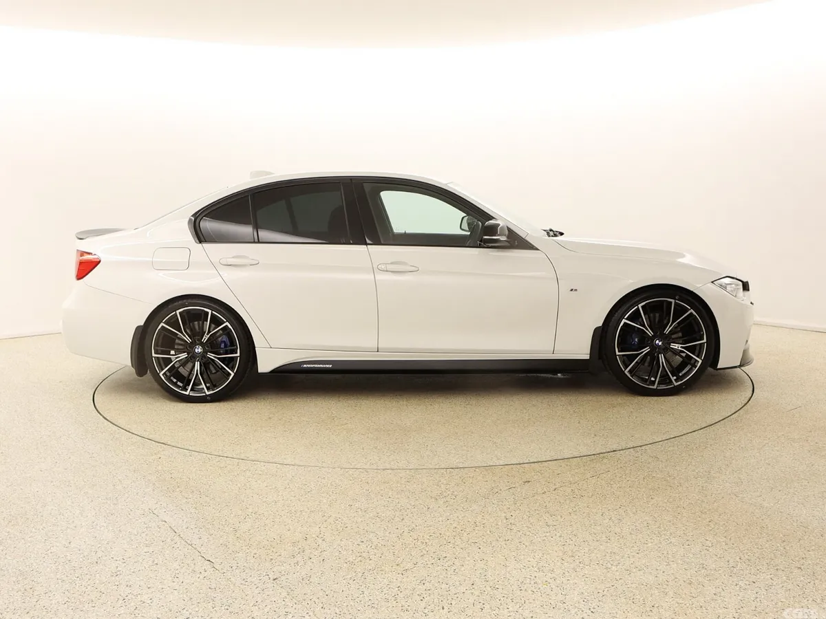 BMW 3-Series Saloon, Diesel, 2015, White