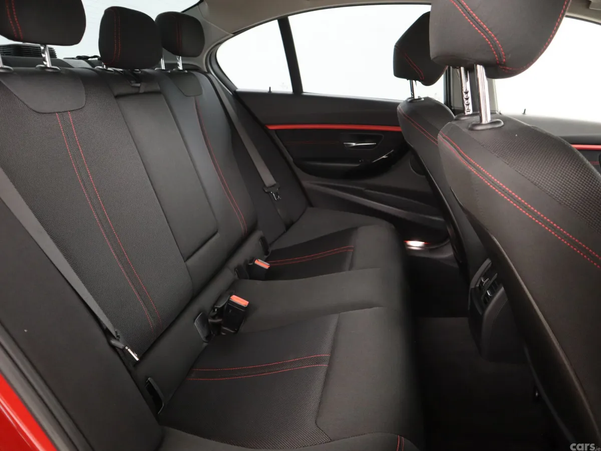 BMW 3-Series Saloon, Diesel, 2017, Red