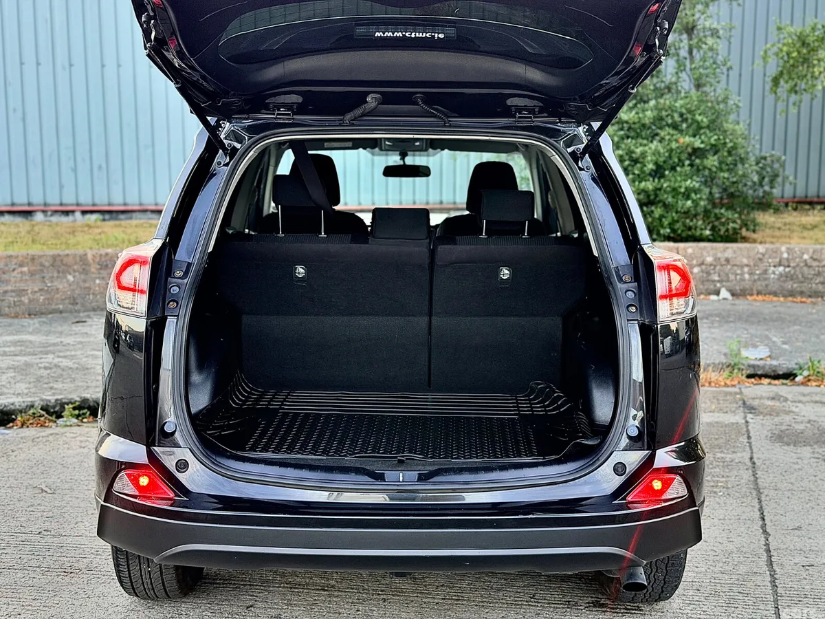 Toyota RAV4 SUV, Diesel, 2017, Black
