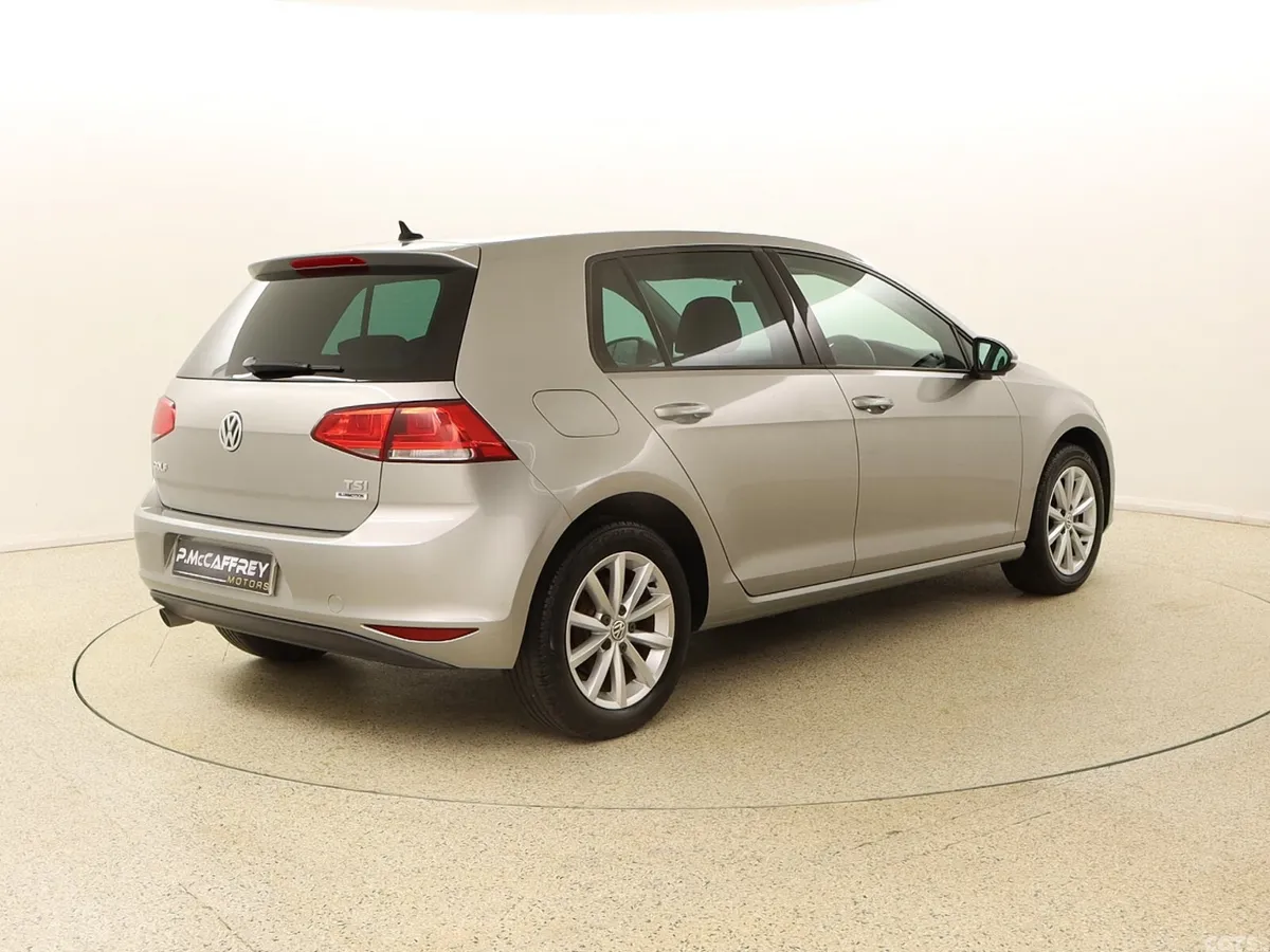Volkswagen Golf Hatchback, Petrol, 2015, Grey
