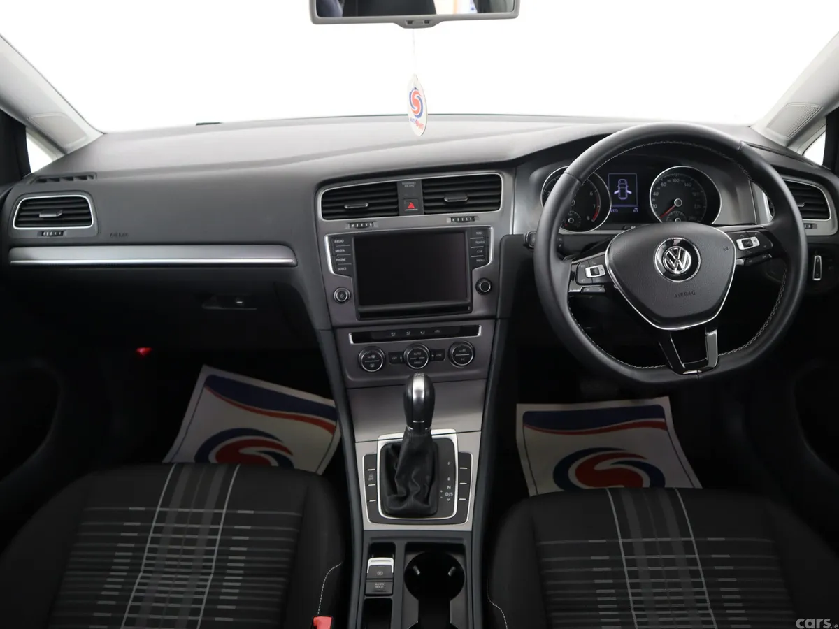 Volkswagen Golf Hatchback, Petrol, 2015, Grey