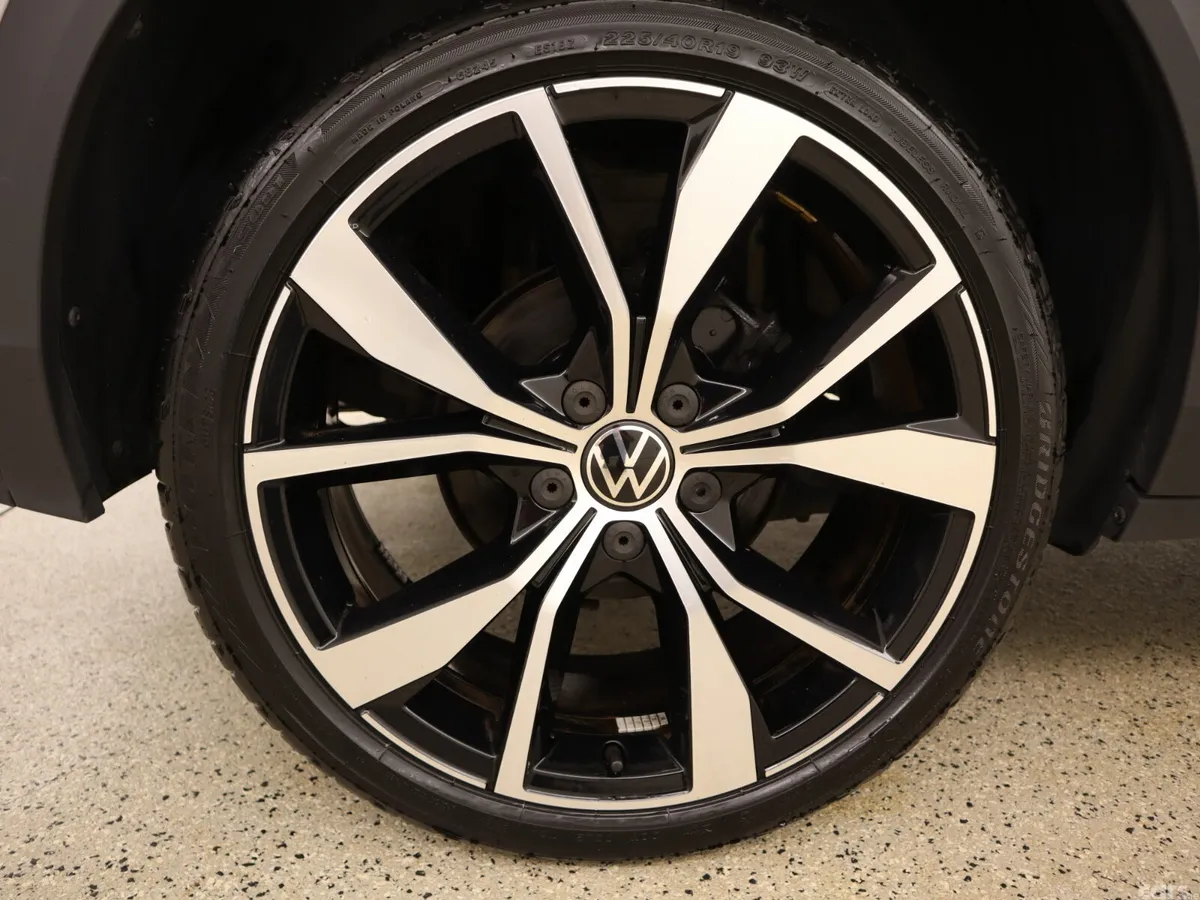 Volkswagen T-Roc SUV, Diesel, 2023, Grey