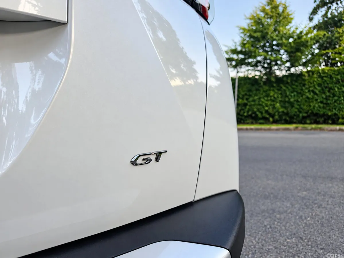 Peugeot 2008 SUV, Electric, 2022, White