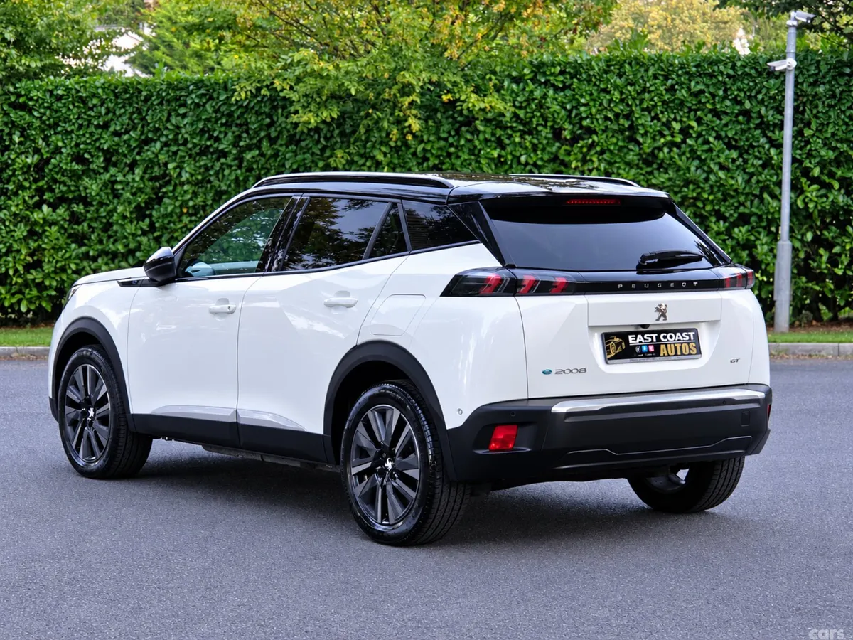 Peugeot 2008 SUV, Electric, 2022, White