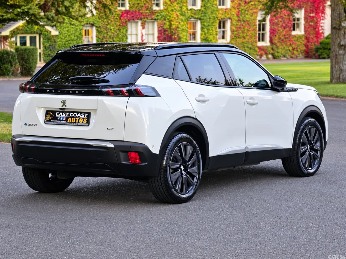 Peugeot 2008 SUV, Electric, 2022, White