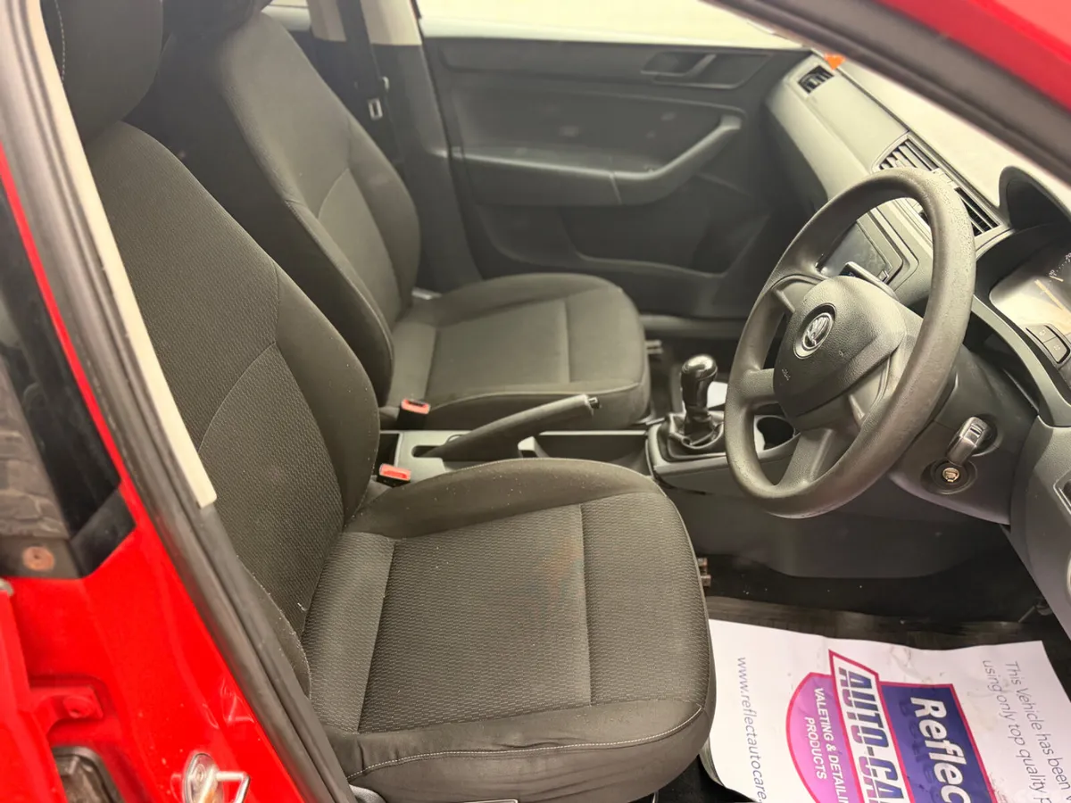 Skoda Rapid Saloon, Petrol, 2013, Red