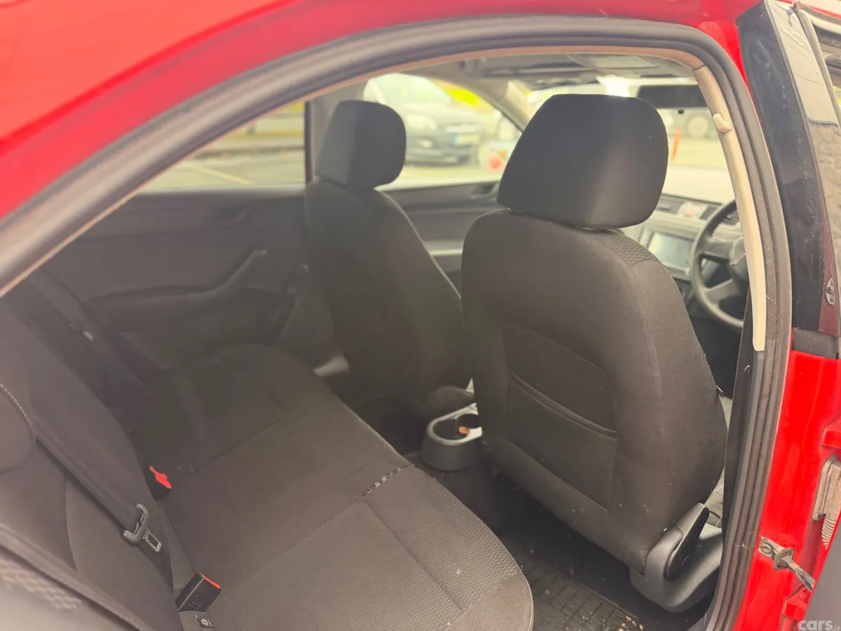 Skoda Rapid Saloon, Petrol, 2013, Red