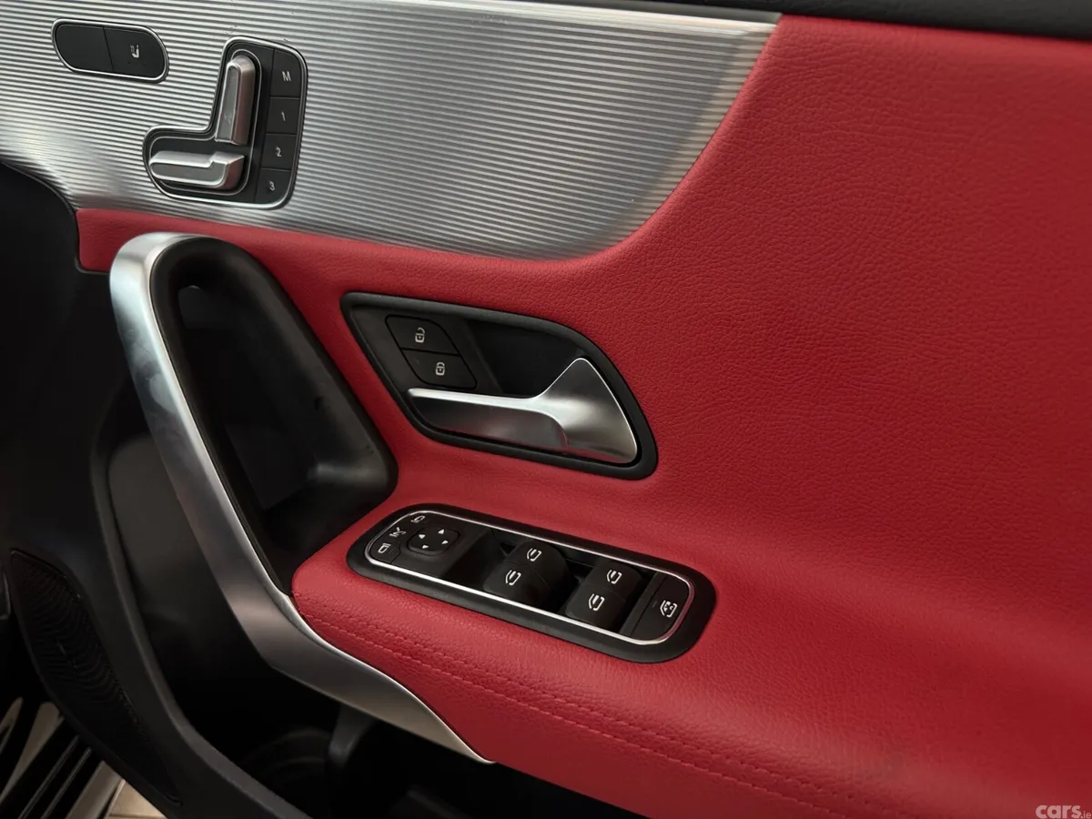 Mercedes-Benz A-Class Hatchback, Diesel, 2019, Black