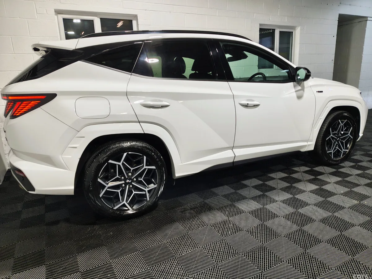 Hyundai Tucson SUV, Petrol Hybrid, 2023, White