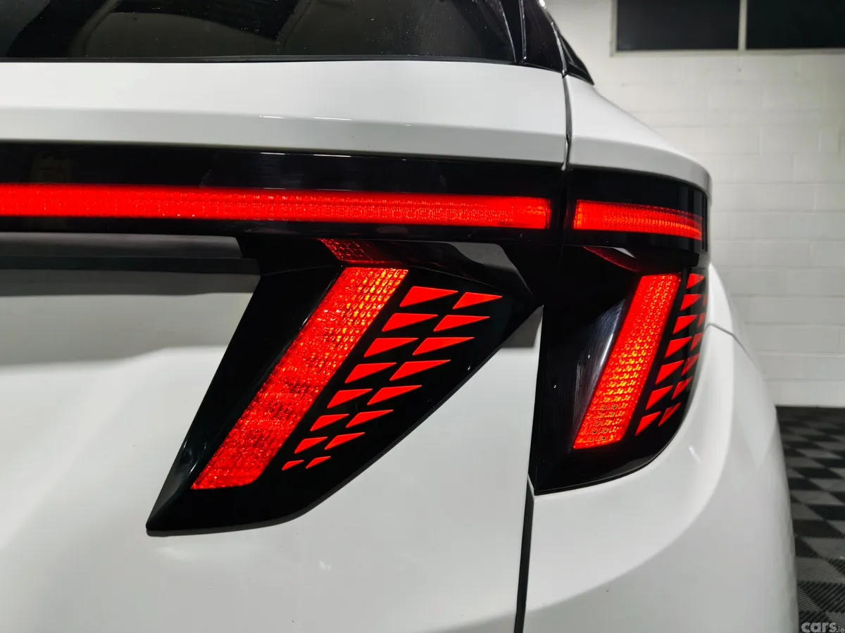 Hyundai Tucson SUV, Petrol Hybrid, 2023, White