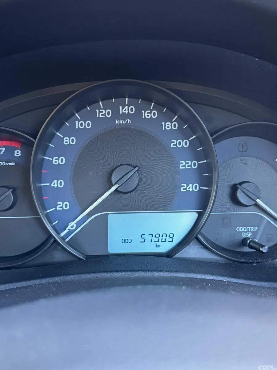 Toyota Corolla Saloon, Petrol, 2017, Grey