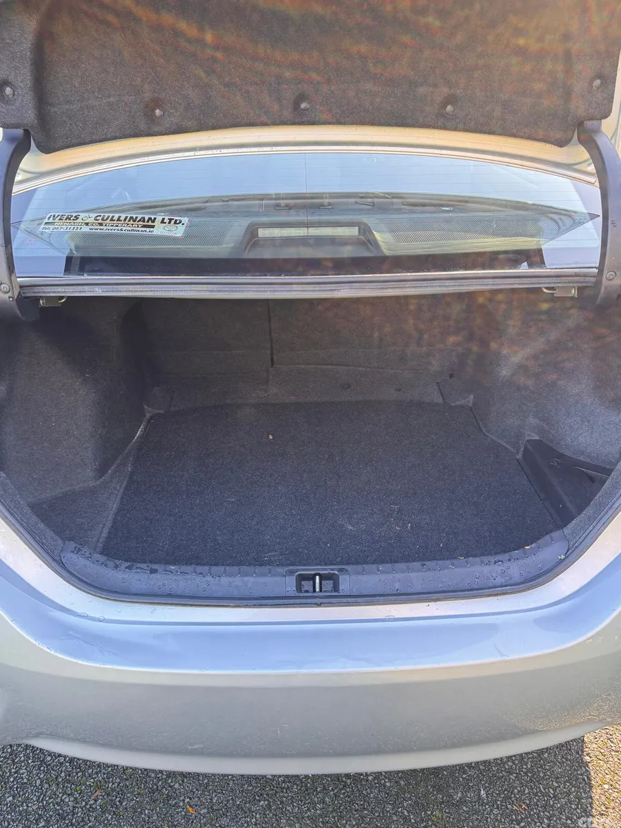 Toyota Corolla Saloon, Petrol, 2017, Grey