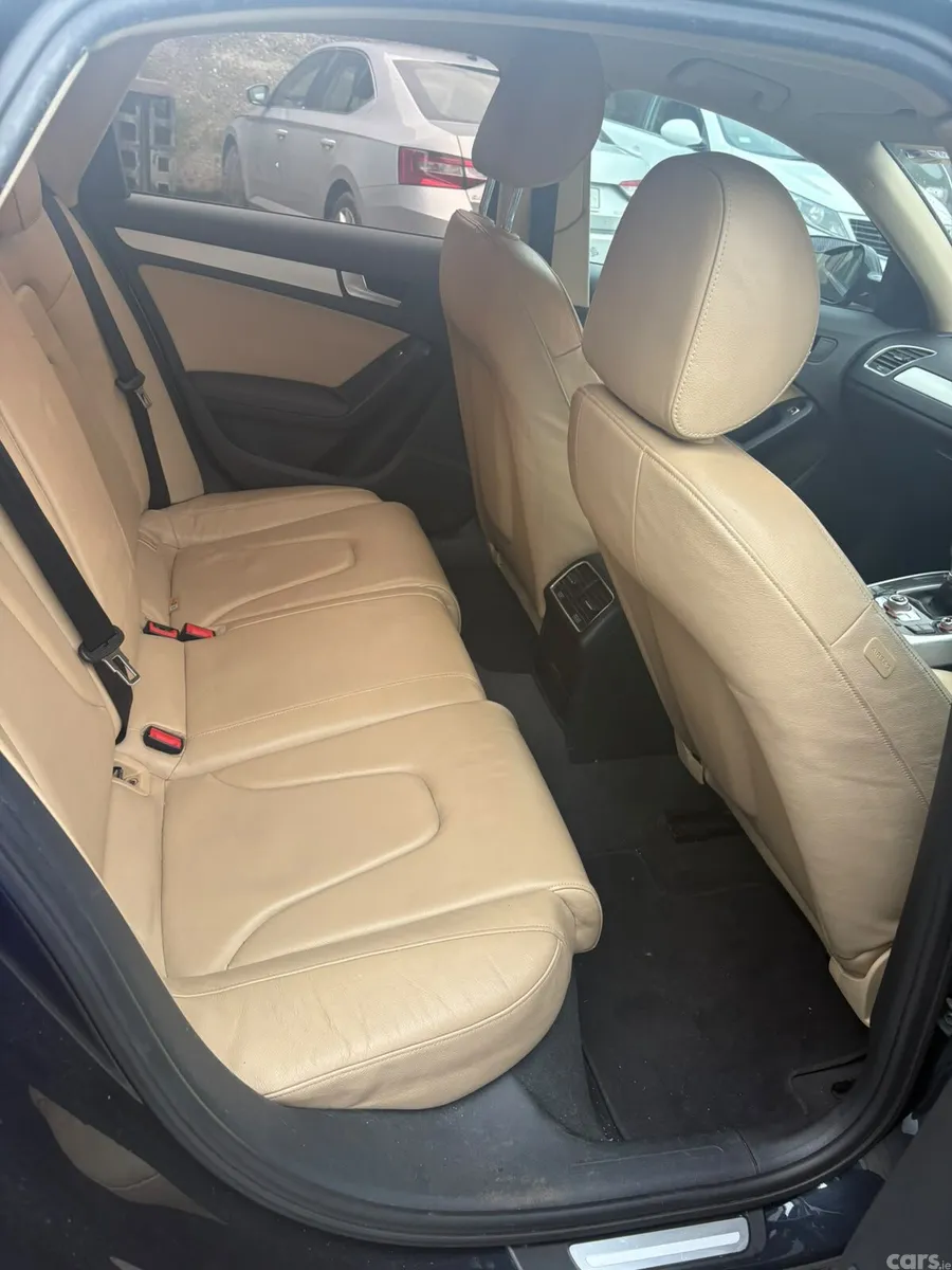 Audi A4 Saloon, Diesel, 2013, Blue