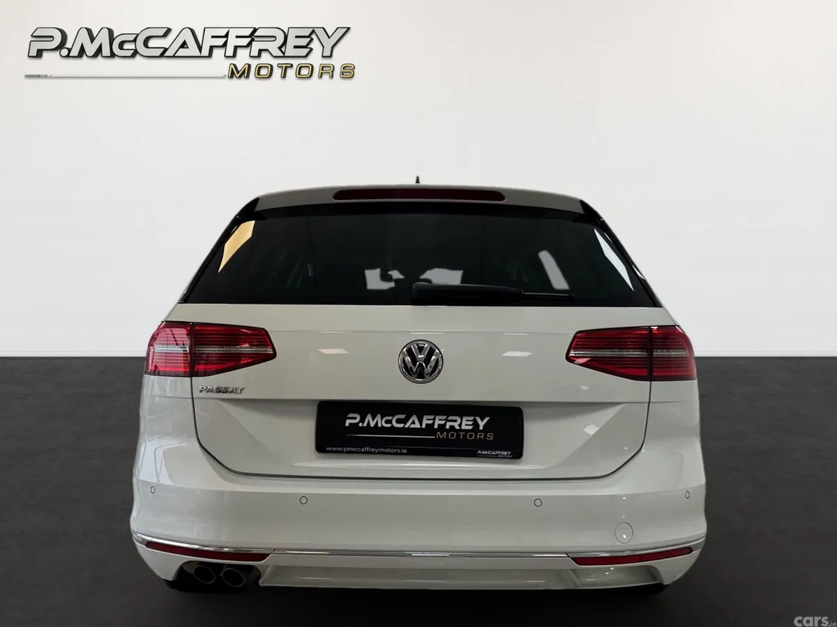 Volkswagen Passat Estate, Diesel, 2018, White