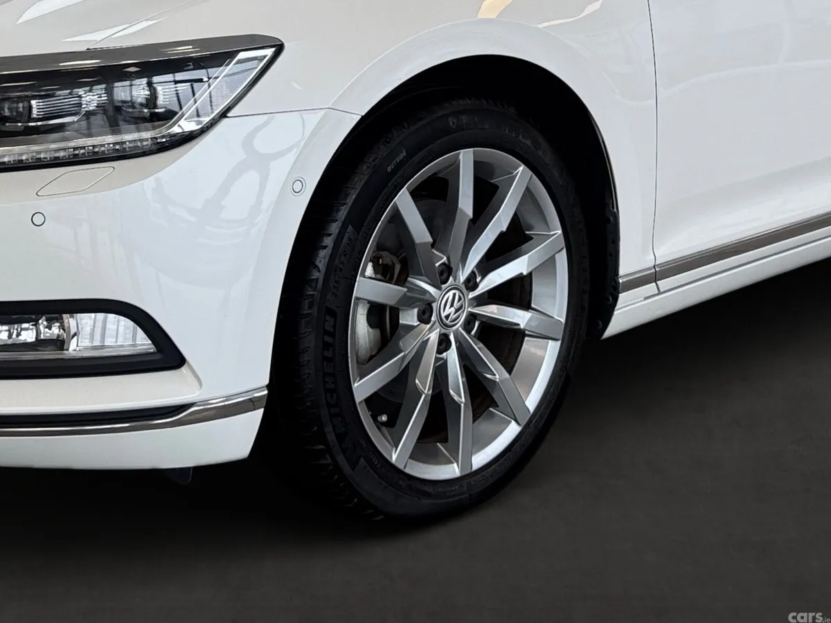 Volkswagen Passat Estate, Diesel, 2018, White