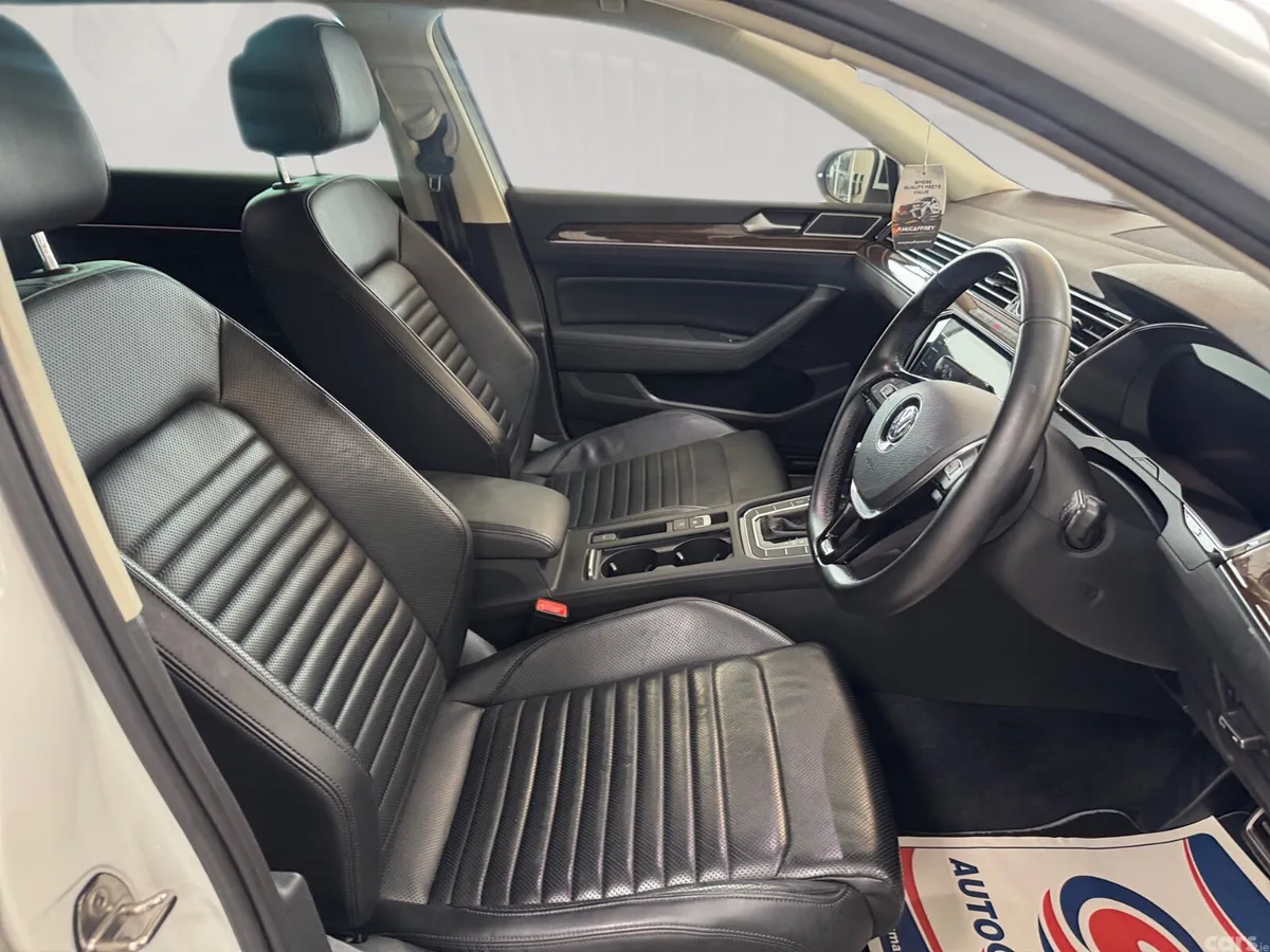 Volkswagen Passat Estate, Diesel, 2018, White