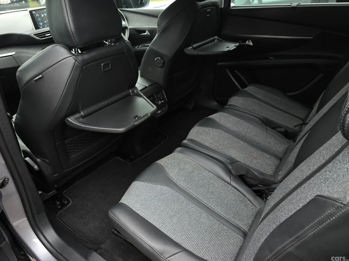 Peugeot 5008 MPV, Diesel, 2019, Grey