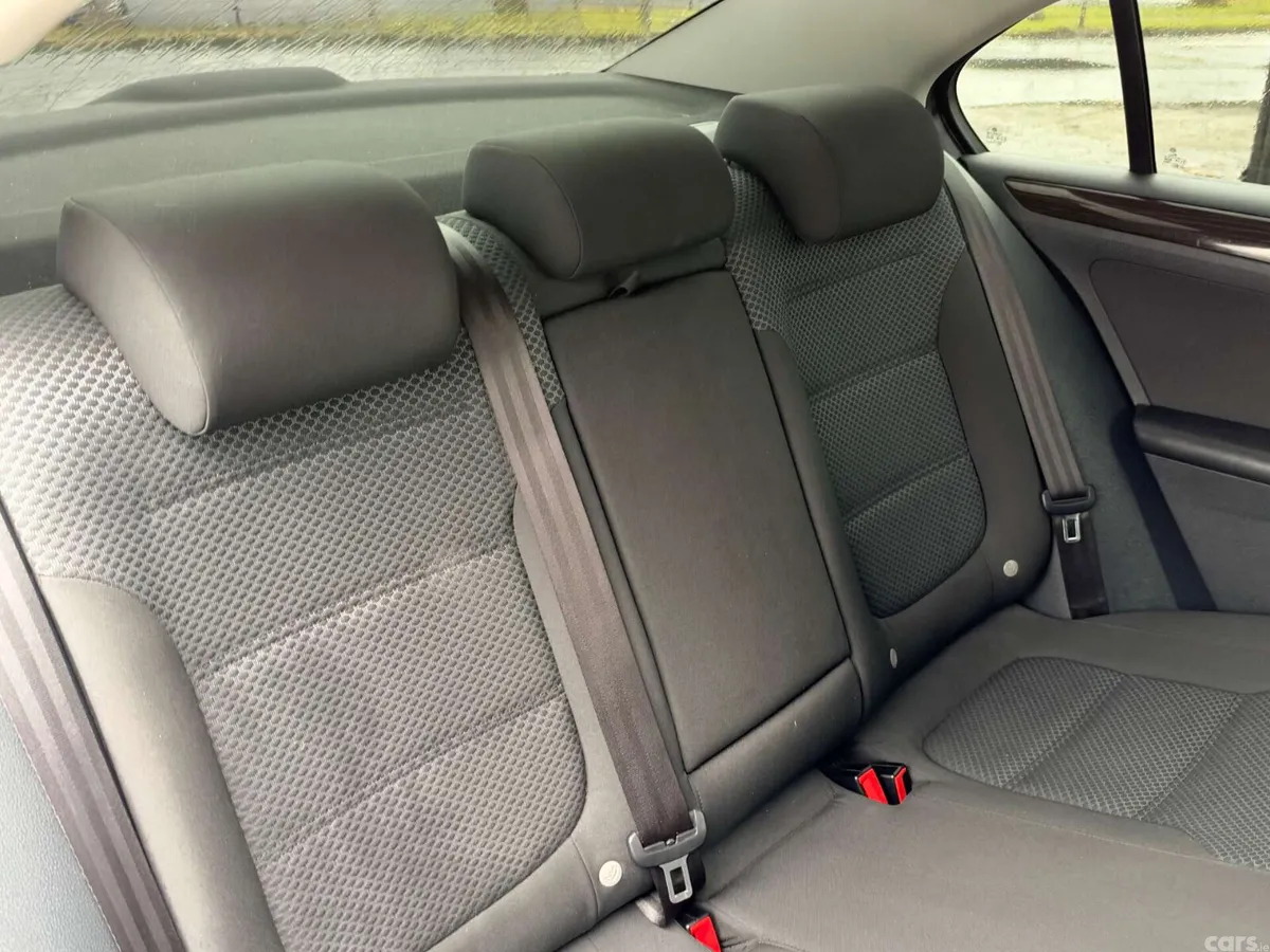 Volkswagen Jetta Saloon, Diesel, 2016, Black