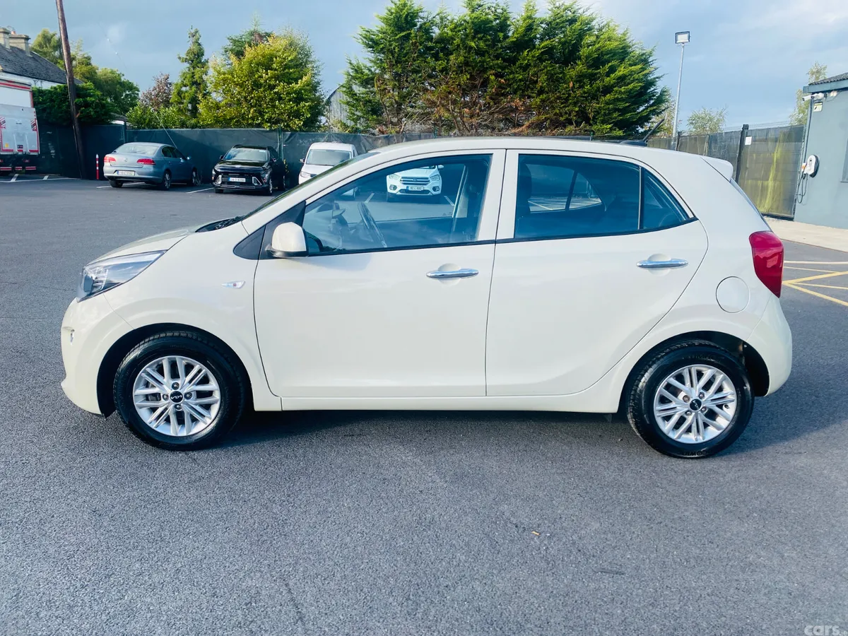 Kia Picanto Hatchback, Petrol, 2024, Yellow