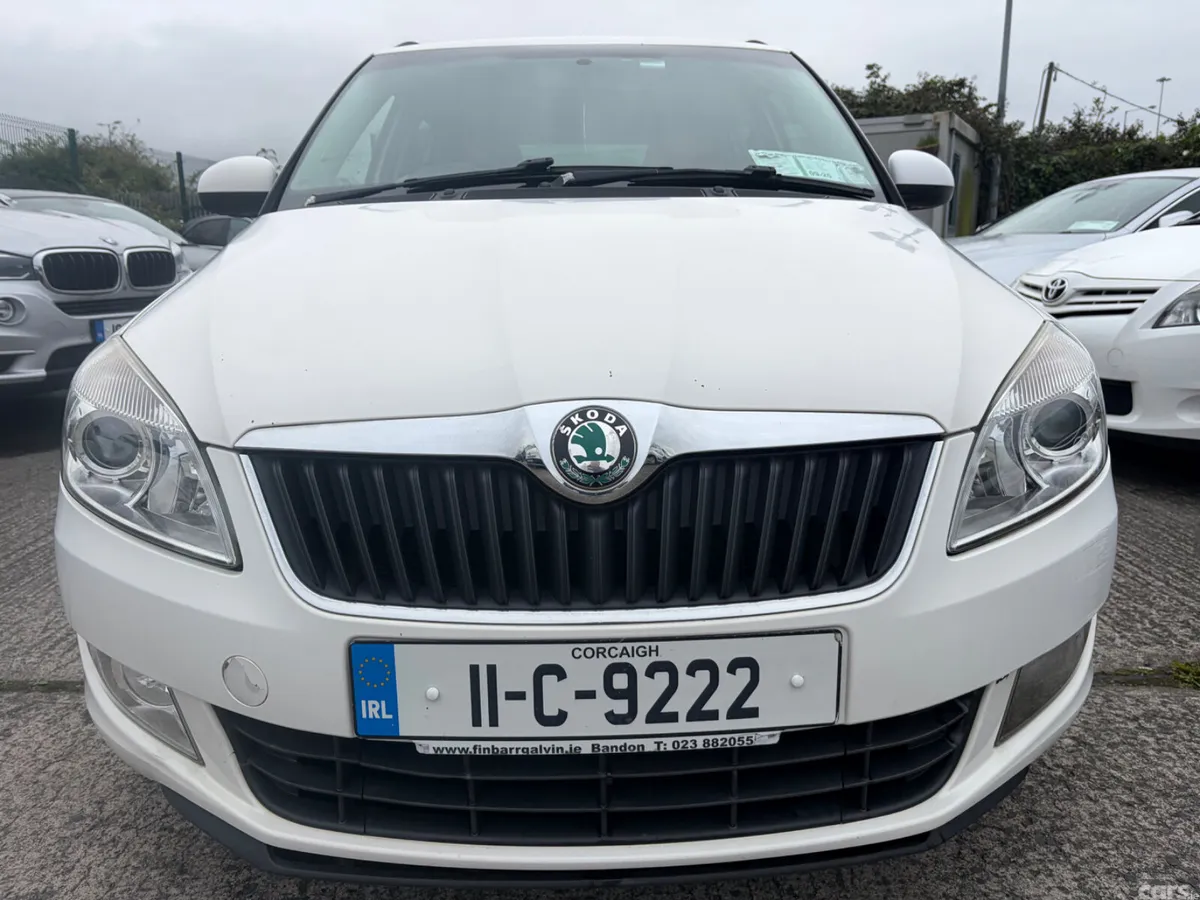 Skoda Fabia Hatchback, Petrol, 2011, White