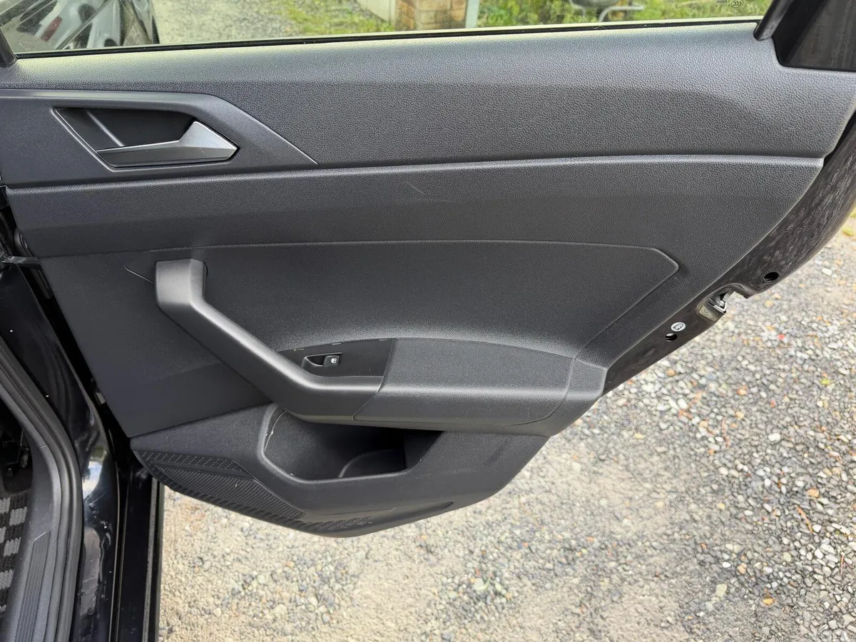 Volkswagen Polo Hatchback, Petrol, 2021, Black