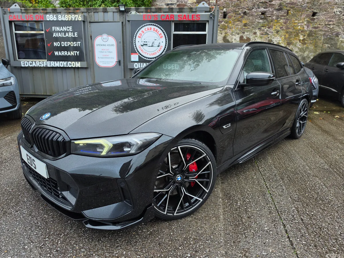 BMW 3-Series Estate, Petrol Hybrid, 2023, Black