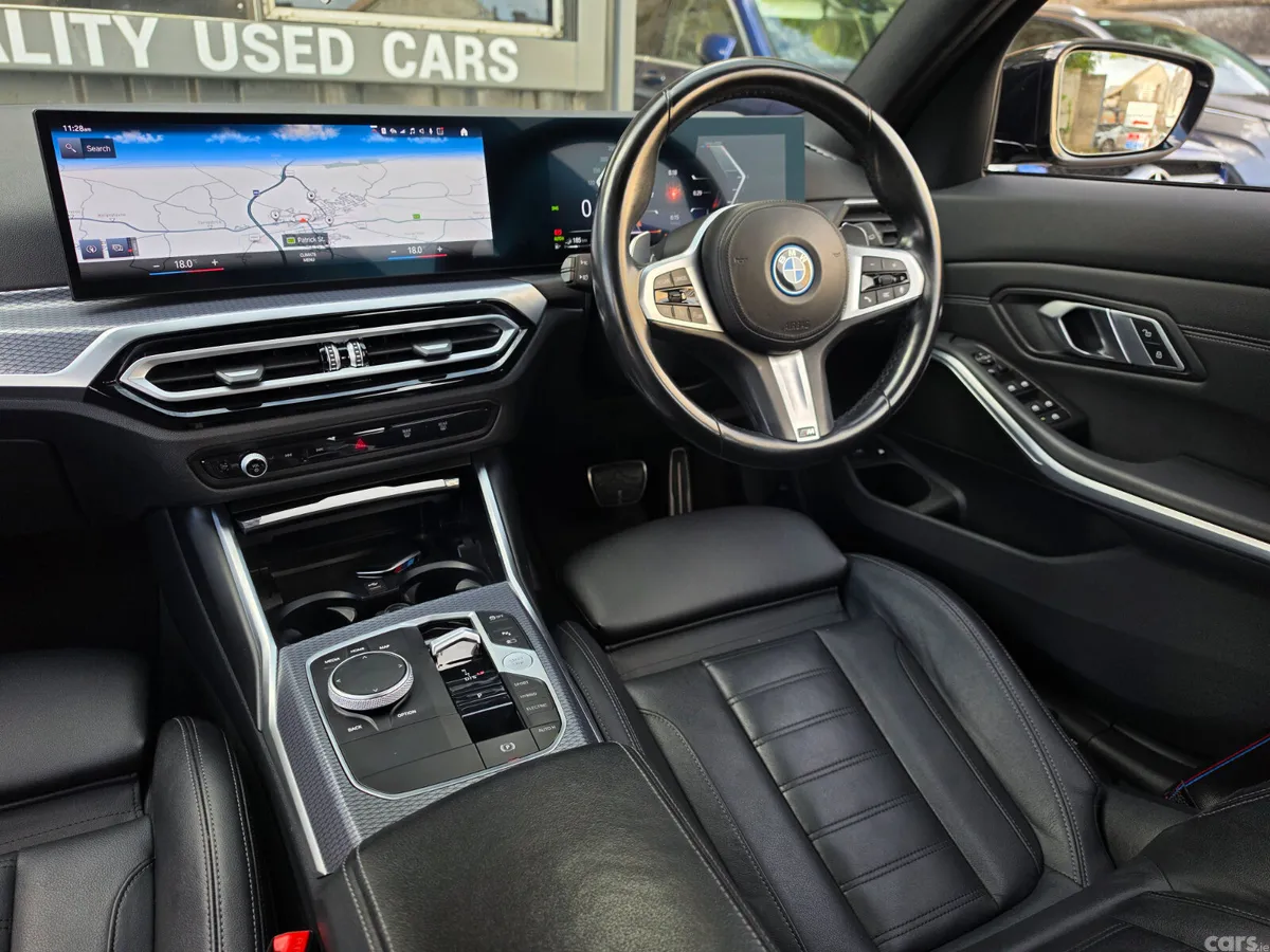 BMW 3-Series Estate, Petrol Hybrid, 2023, Black