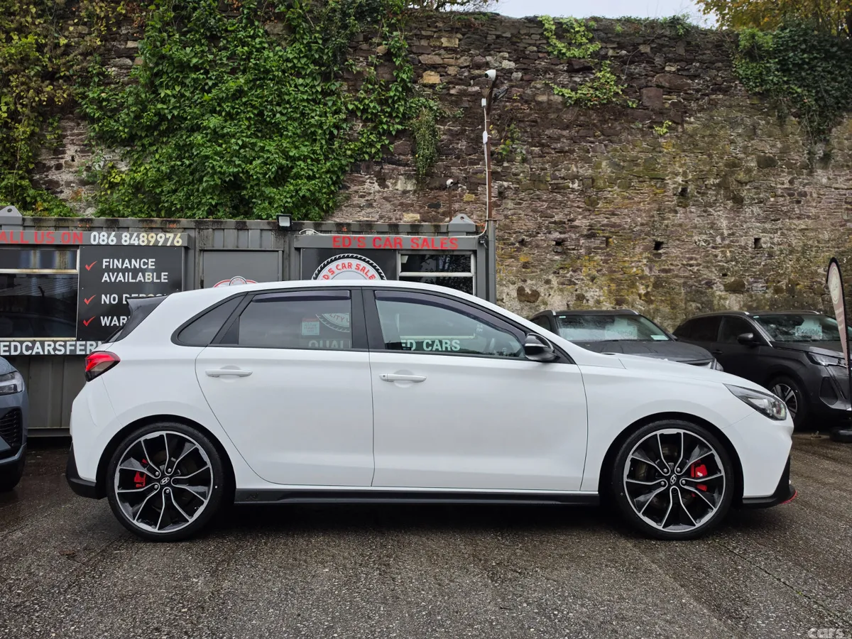 Hyundai i30 Hatchback, Petrol, 2018, White