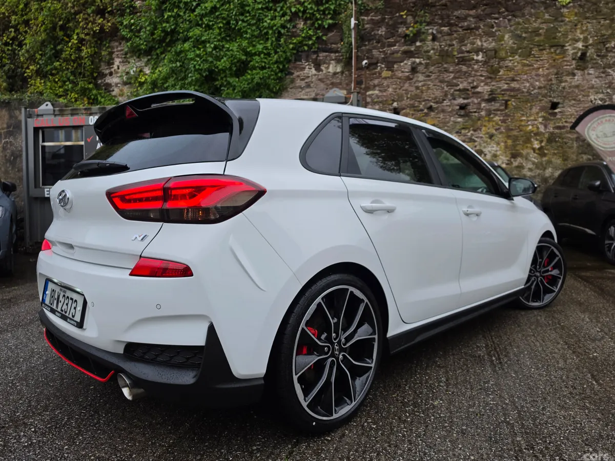 Hyundai i30 Hatchback, Petrol, 2018, White