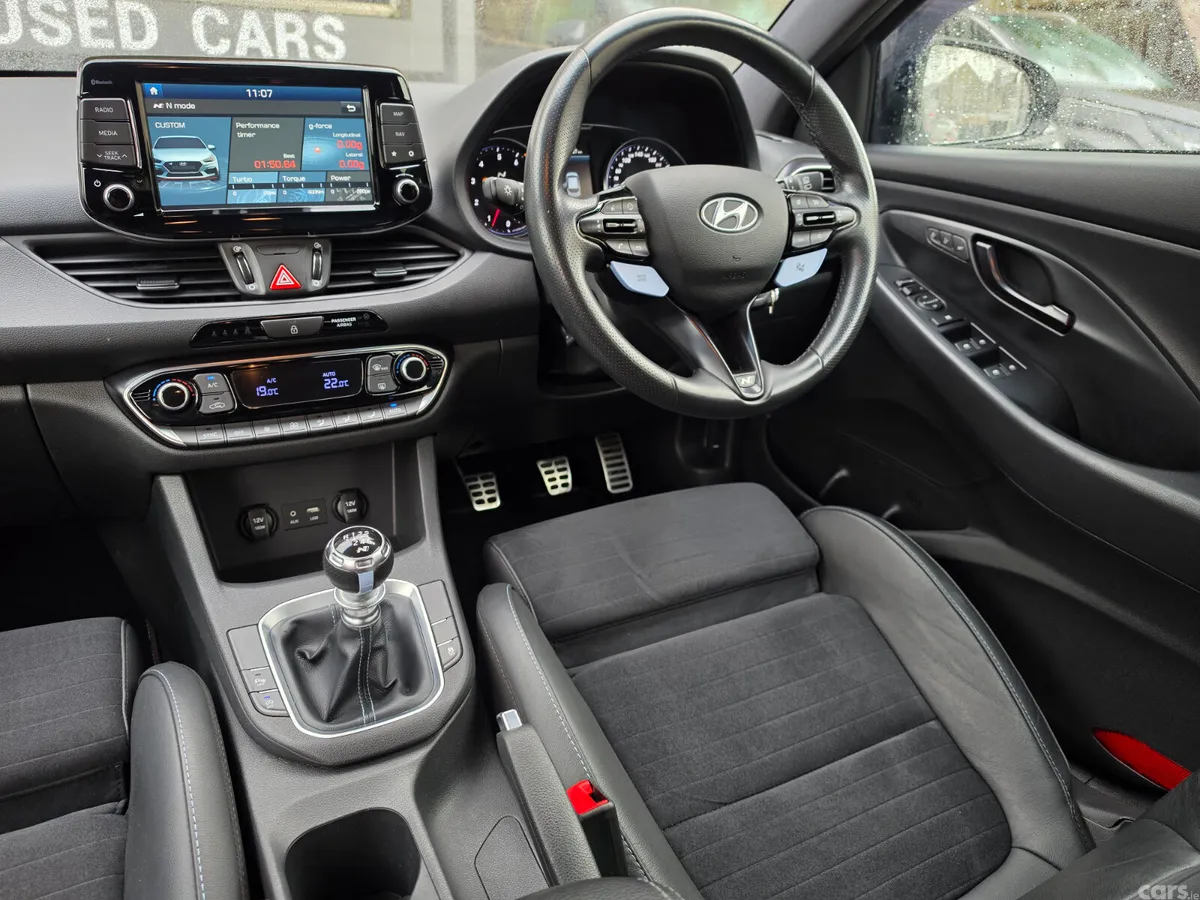 Hyundai i30 Hatchback, Petrol, 2018, White