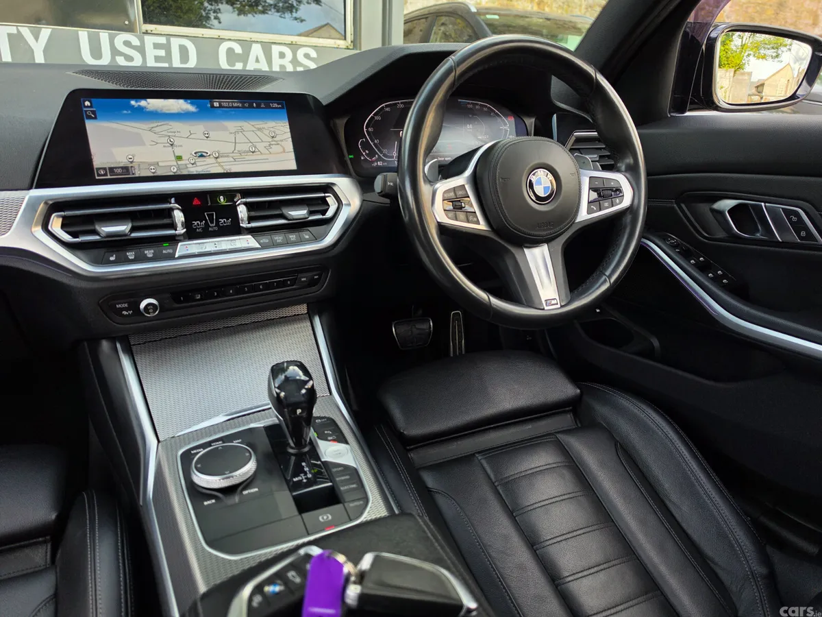 BMW 3-Series Saloon, Petrol Hybrid, 2020, Black