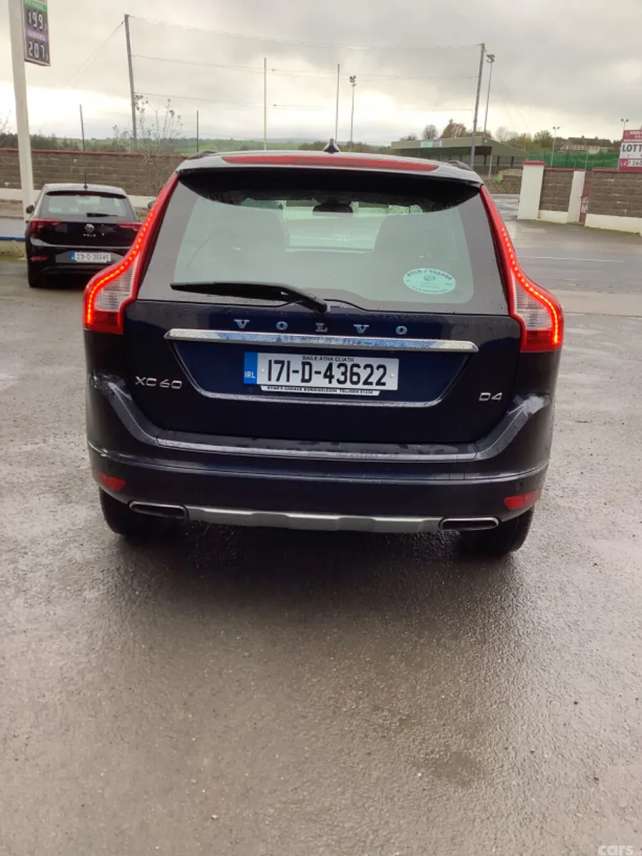 Volvo XC60 SUV, Diesel, 2017, Blue