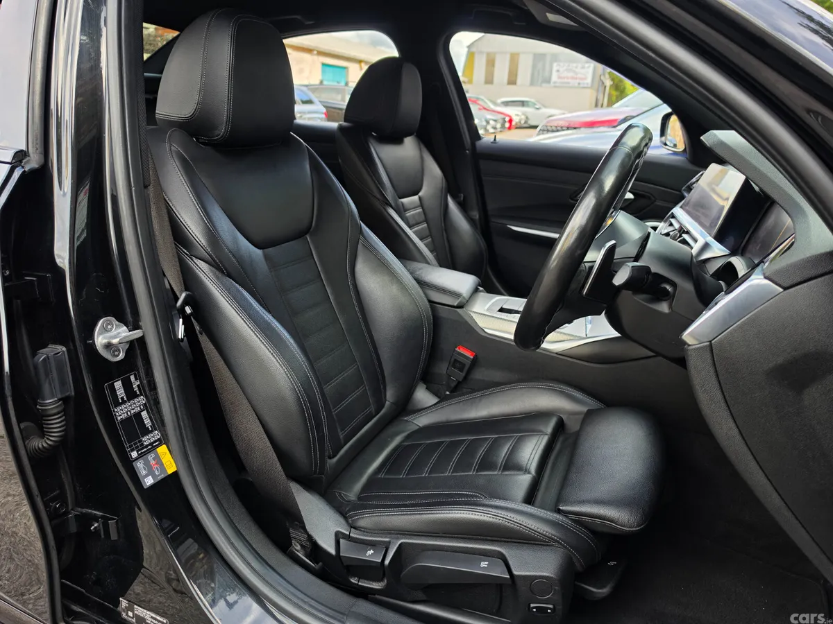 BMW 3-Series Saloon, Petrol Hybrid, 2020, Black