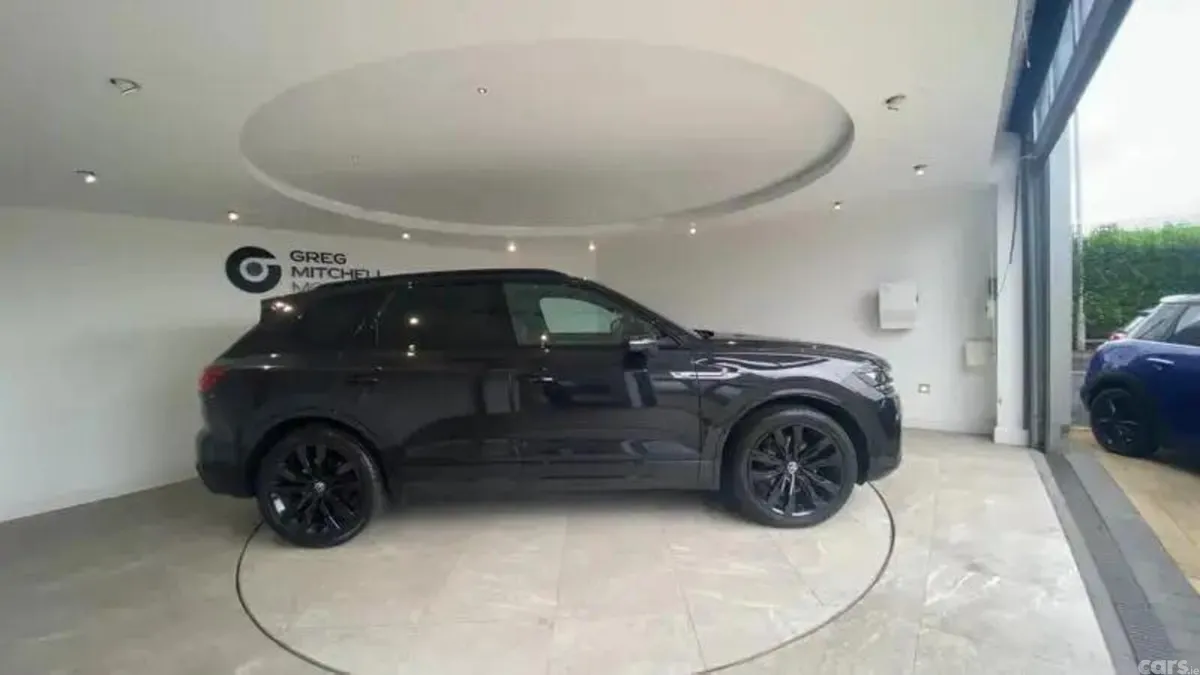 Volkswagen Touareg SUV, Diesel, 2021, Black