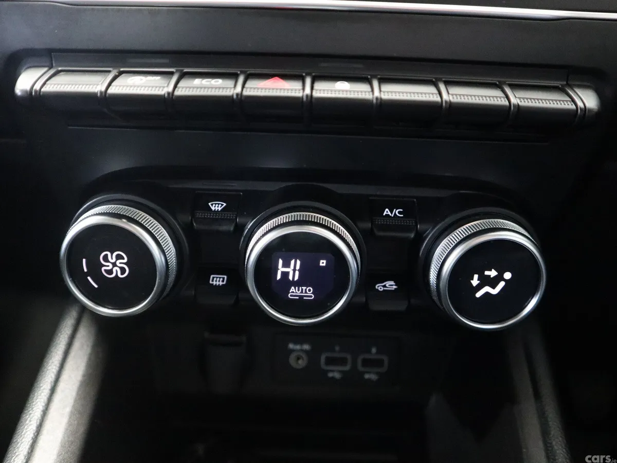 Renault Clio Hatchback, Petrol, 2023, Grey