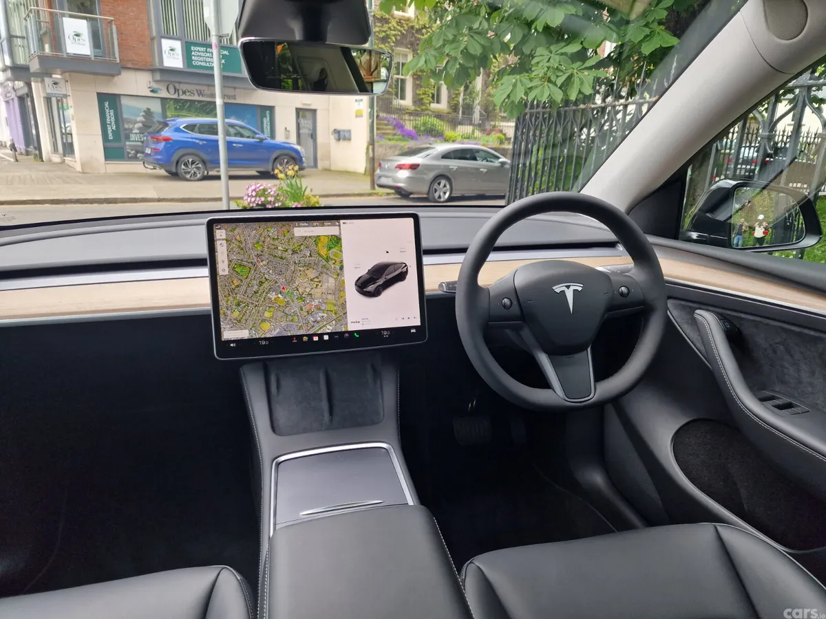 Tesla Model Y MPV, Electric, 2023, Black