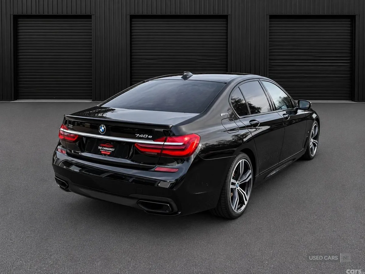 BMW 7-Series , Petrol Hybrid, 2017, Black