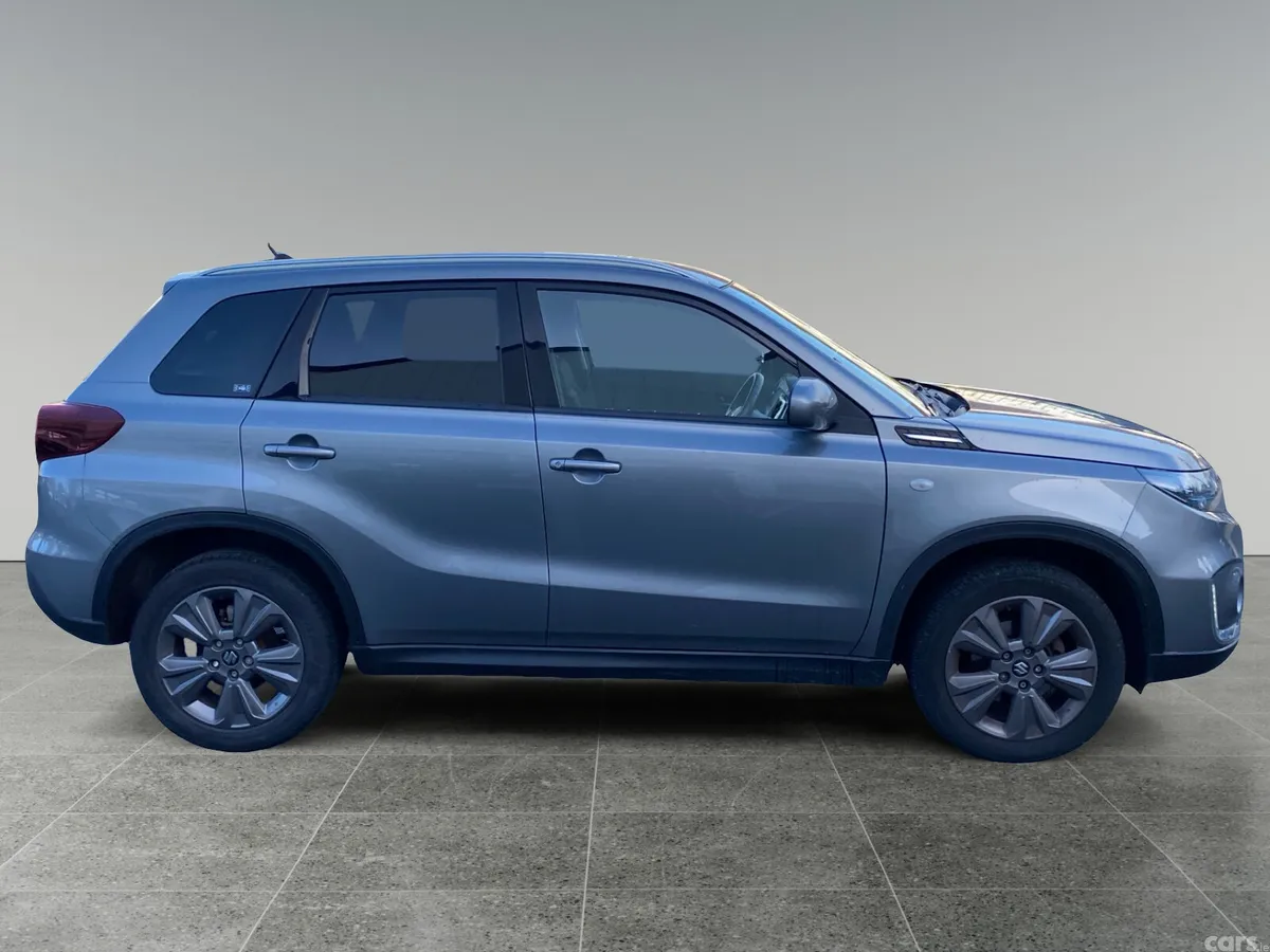 Suzuki Vitara SUV, Petrol, 2022, Grey