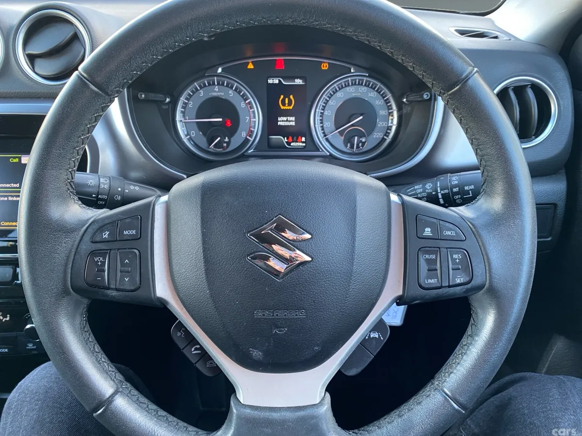 Suzuki Vitara SUV, Petrol, 2022, Grey