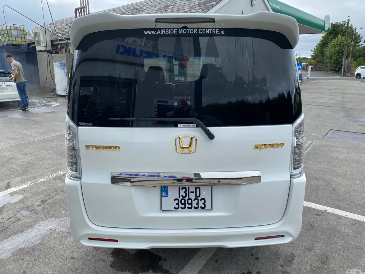 Honda Stepwagon MPV, Petrol, 2013, White