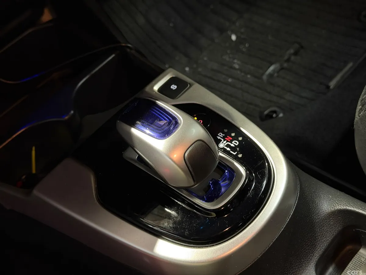 Honda Fit Hatchback, Petrol Hybrid, 2016, Silver