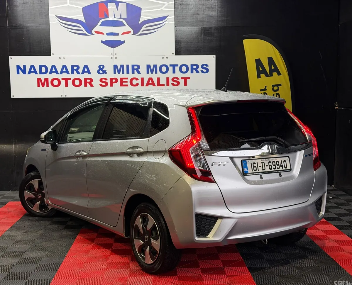 Honda Fit Hatchback, Petrol Hybrid, 2016, Silver