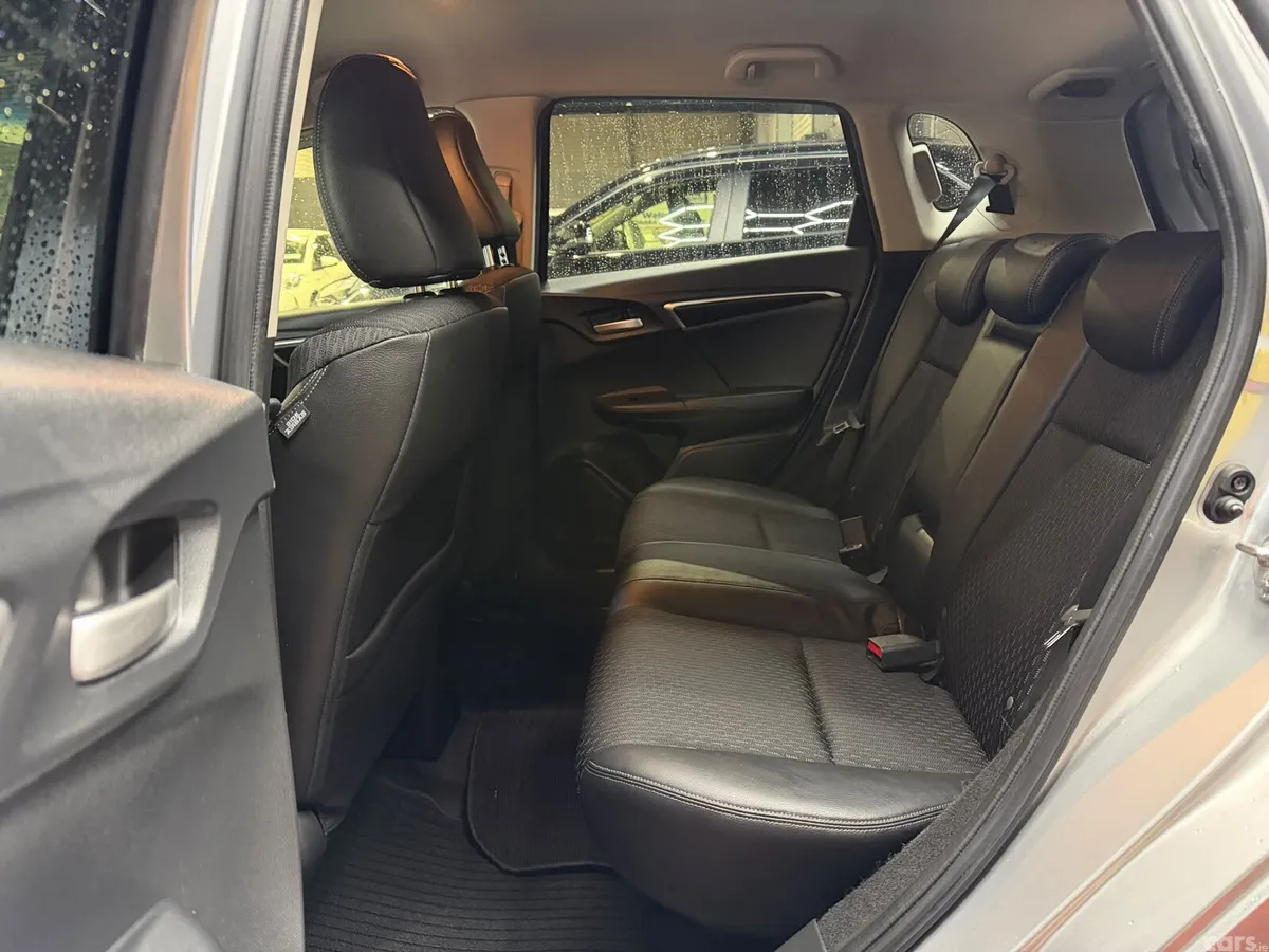 Honda Fit Hatchback, Petrol Hybrid, 2016, Silver