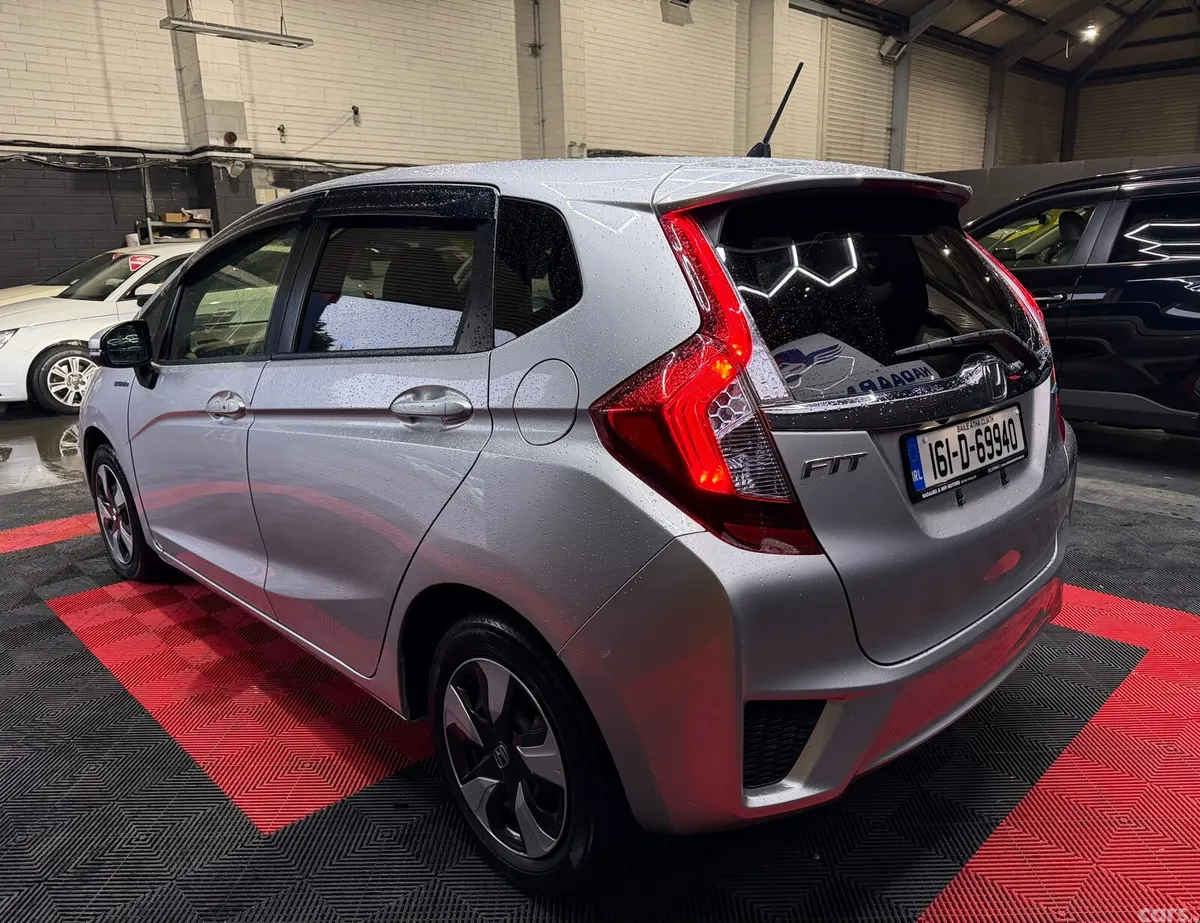Honda Fit Hatchback, Petrol Hybrid, 2016, Silver