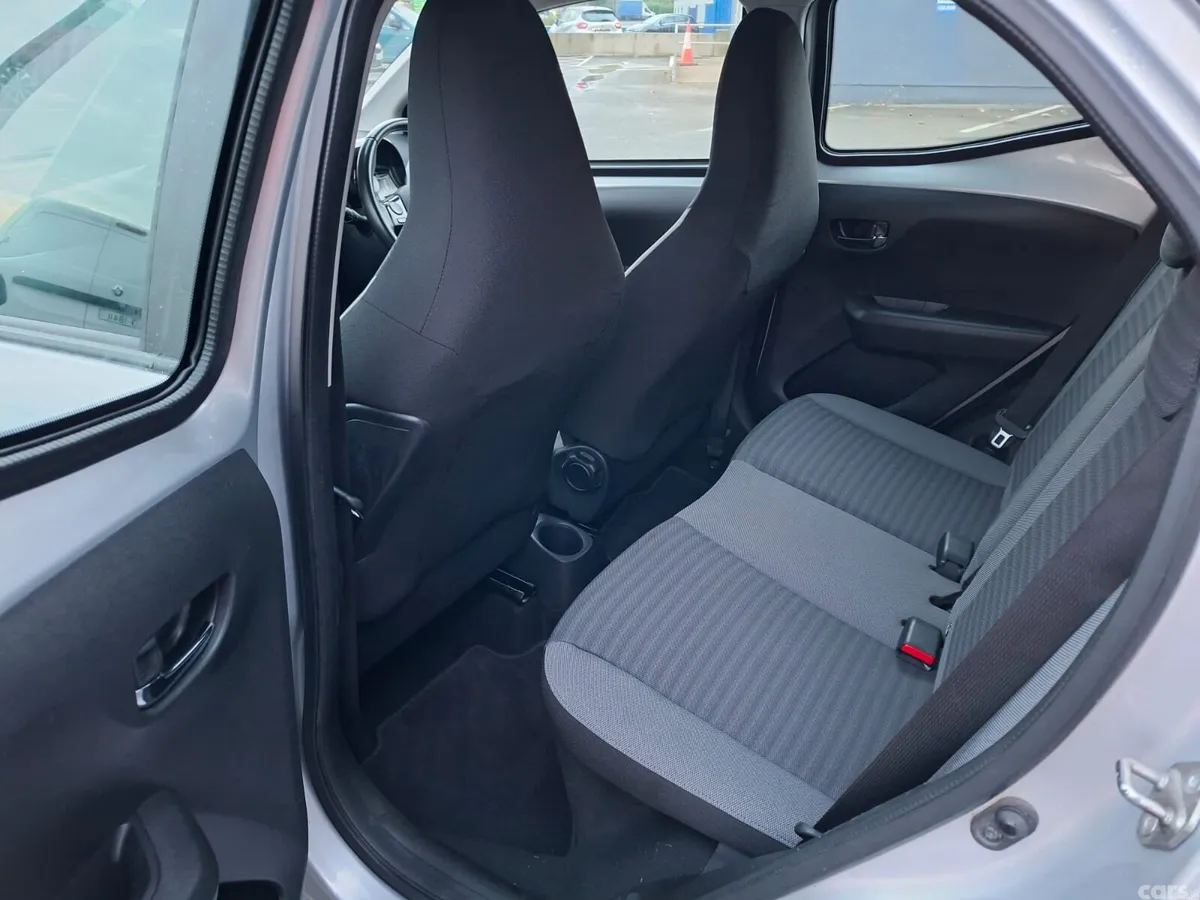 Toyota Aygo Hatchback, Petrol, 2019, Grey