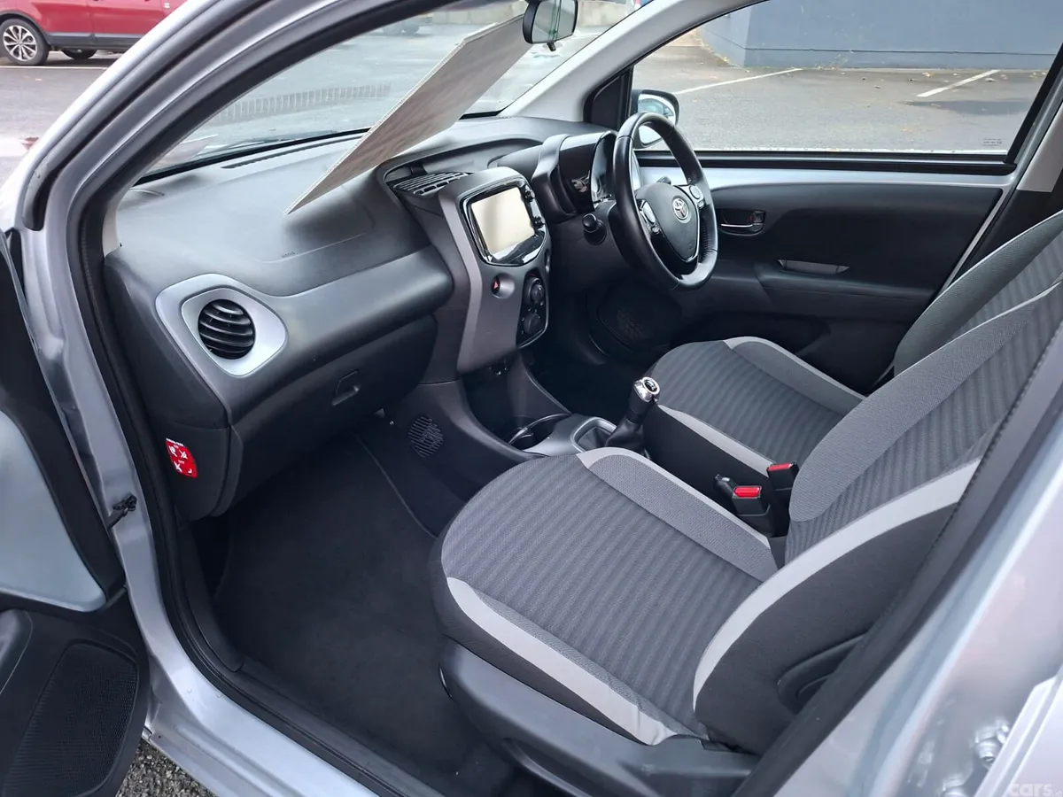 Toyota Aygo Hatchback, Petrol, 2019, Grey