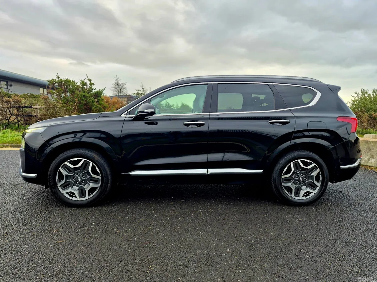Hyundai Santa Fe SUV, Petrol Plug-in Hybrid, 2023, Black