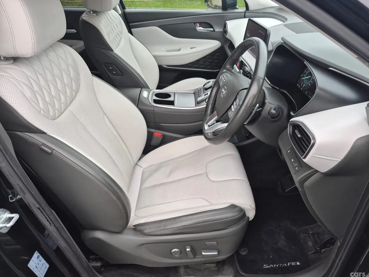 Hyundai Santa Fe SUV, Petrol Plug-in Hybrid, 2023, Black
